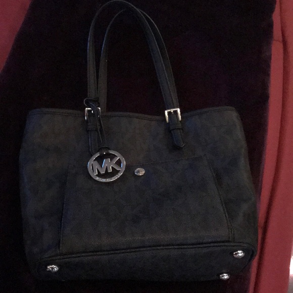 Purse - Picture 1 of 5